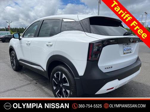 2025 Nissan Kicks SV