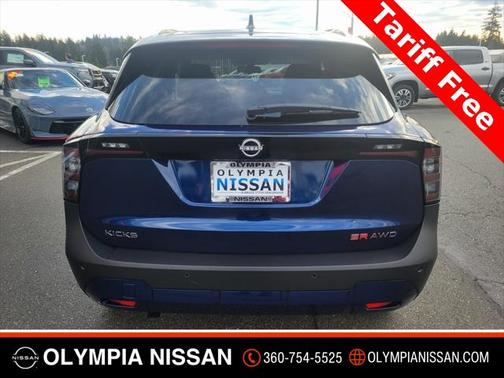 2025 Nissan Kicks SR