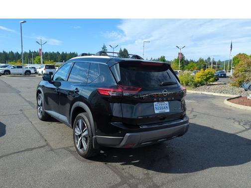 2024 Nissan Rogue SL