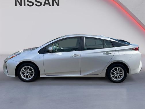 2016 Toyota Prius Three