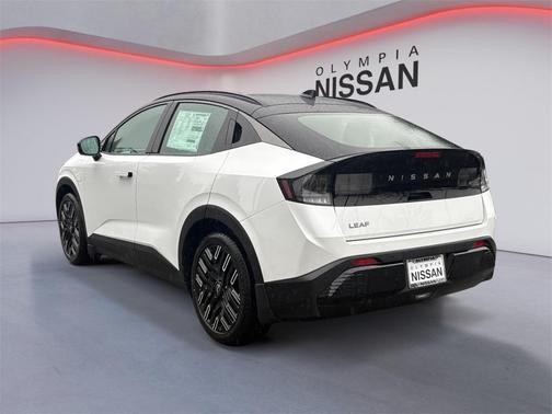 2026 Nissan Leaf PLATINUM+