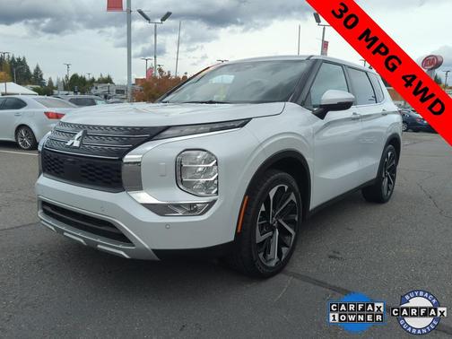 2024 Mitsubishi Outlander SE Black Edition