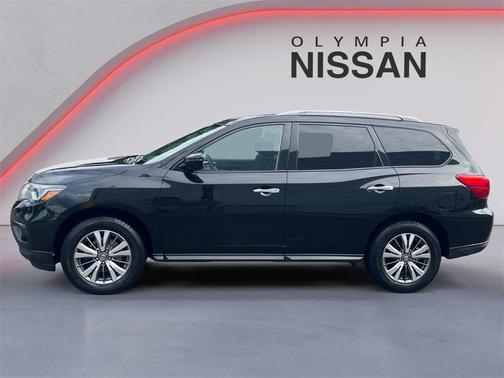 2018 Nissan Pathfinder SV