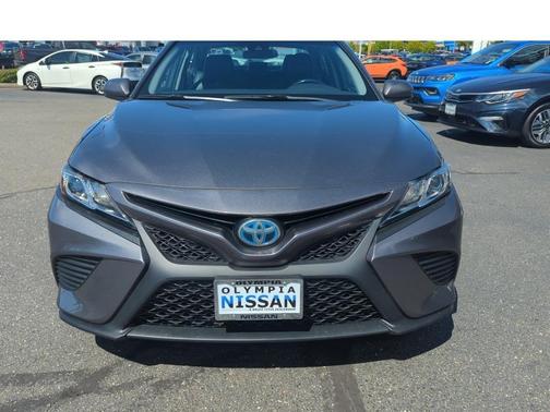 2019 Toyota Camry Hybrid SE