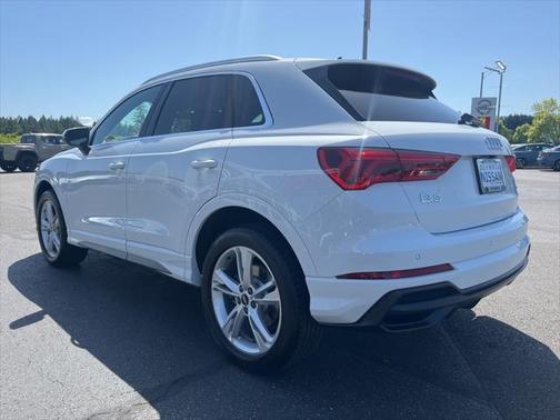 2022 Audi Q3 Premium Plus