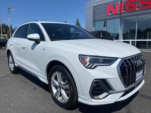 2022 Audi Q3 Premium Plus