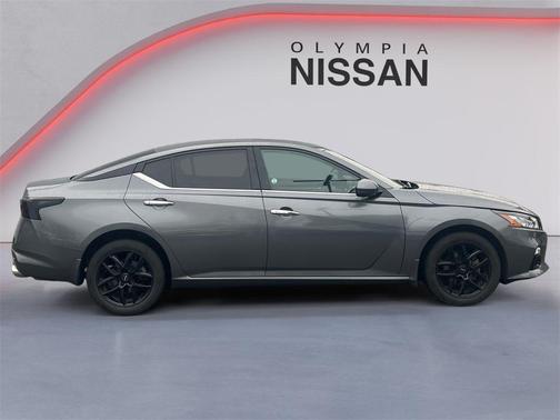 2021 Nissan Altima 2.5 Platinum