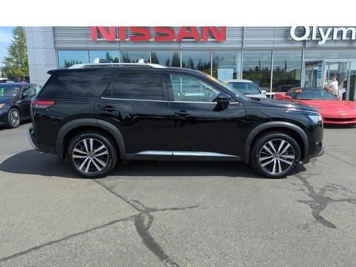 2024 Nissan Pathfinder Platinum