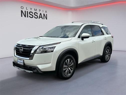 2022 Nissan Pathfinder SL