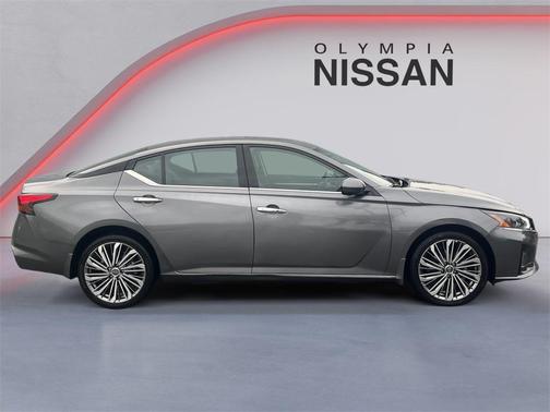 2024 Nissan Altima 2.5 SL