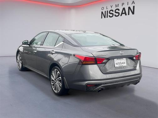 2024 Nissan Altima 2.5 SL