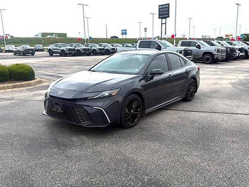 UNDERGROUND 2025 Toyota Camry LE