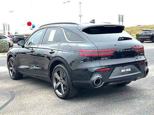 2023 Genesis GV70 2.5T