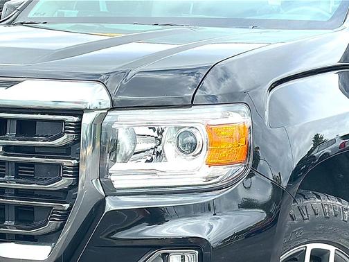 Onyx Black 2022 GMC Canyon AT4
