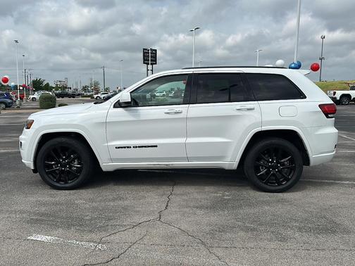 2020 Jeep Grand Cherokee Altitude