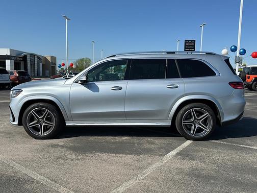 2025 Mercedes-Benz GLS 450 4MATIC