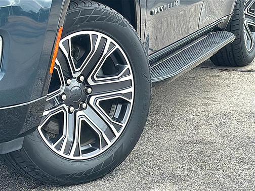 Diamond Black 2024 Jeep Wagoneer Series II