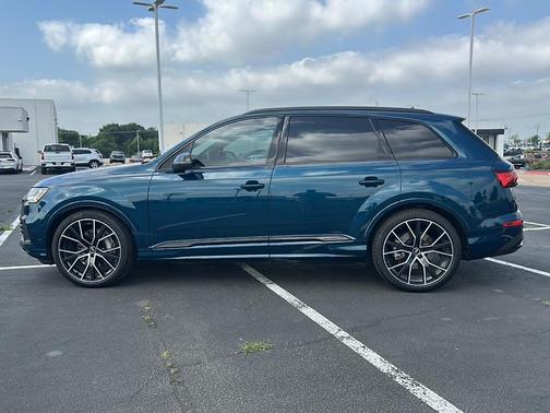 2021 Audi Q7 55 Prestige