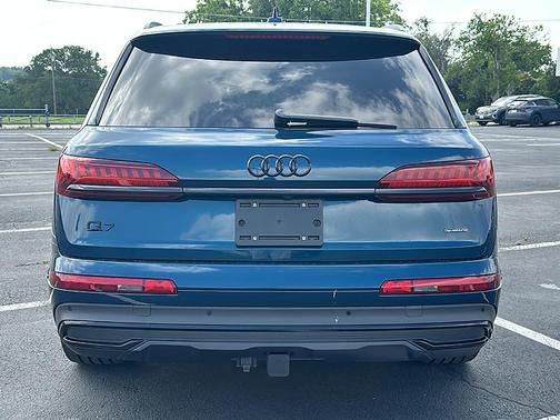 2021 Audi Q7 55 Prestige