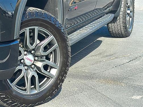2022 GMC Sierra 1500 Limited AT4