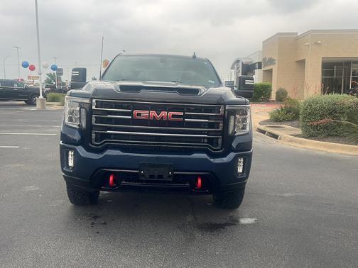 2022 GMC Sierra 2500 AT4