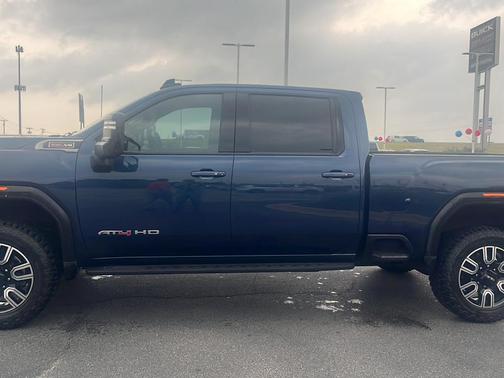 2022 GMC Sierra 2500 AT4