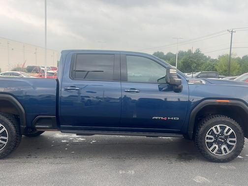 2022 GMC Sierra 2500 AT4