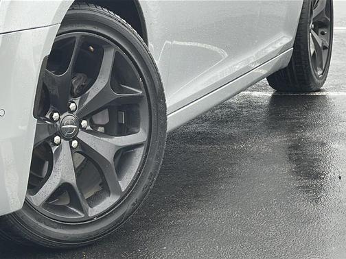 2021 Chrysler 300 S