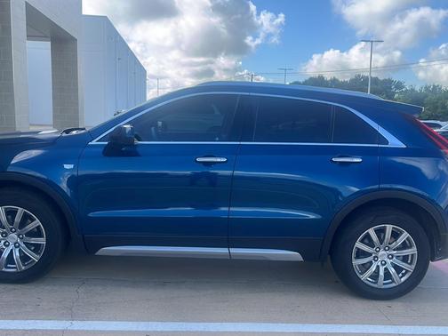 2019 Cadillac XT4 Premium Luxury