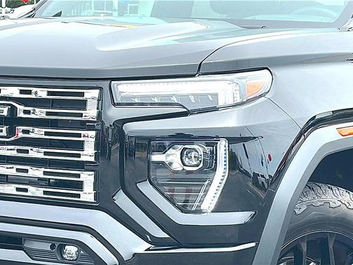Onyx Black 2026 GMC Canyon Denali