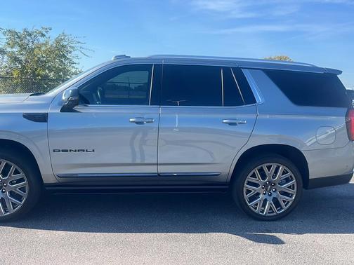 2025 GMC Yukon Denali Ultimate