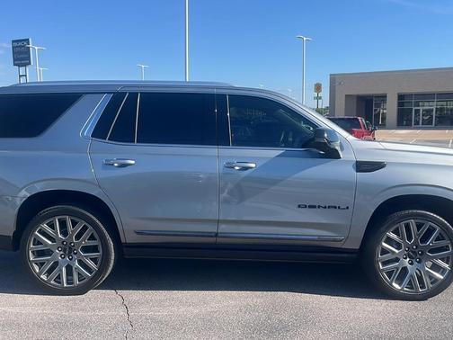2025 GMC Yukon Denali Ultimate
