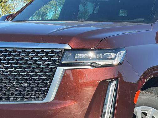 2023 Cadillac Escalade Luxury