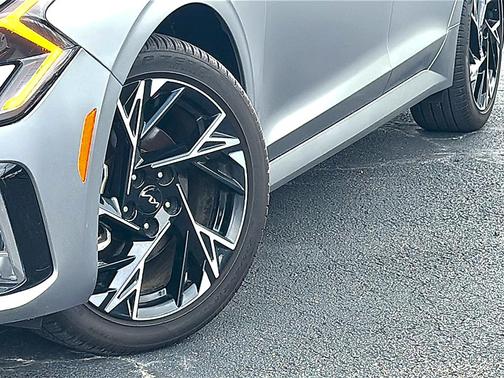 Wolf Gray 2025 Kia K5 GT-Line