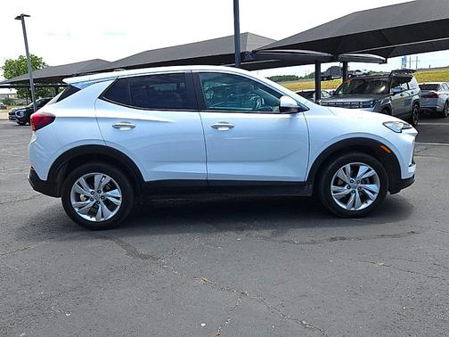 Summit White 2025 Buick Encore GX Preferred