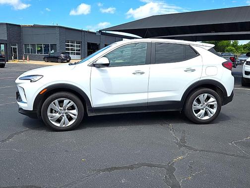 Summit White 2025 Buick Encore GX Preferred