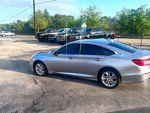Lunar Silver Metallic 2018 Honda Accord LX