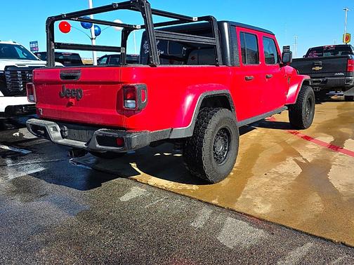 2022 Jeep Gladiator Sport