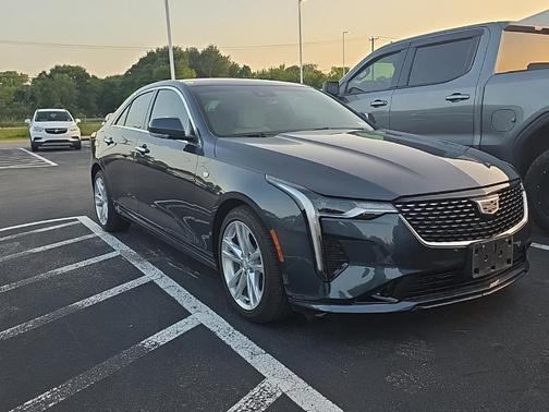 2022 Cadillac CT4 Luxury