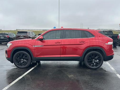 2024 Volkswagen Atlas Cross Sport 2.0T SE w/Technology