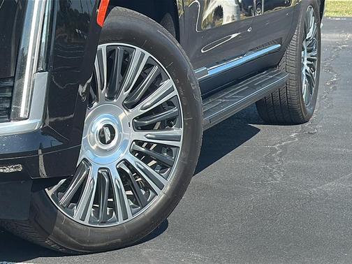 2021 Cadillac Escalade ESV Premium Luxury