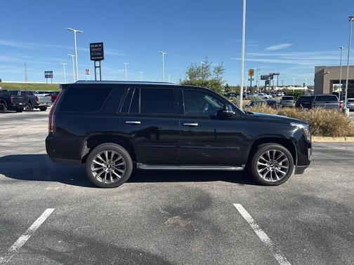 2020 Cadillac Escalade Luxury