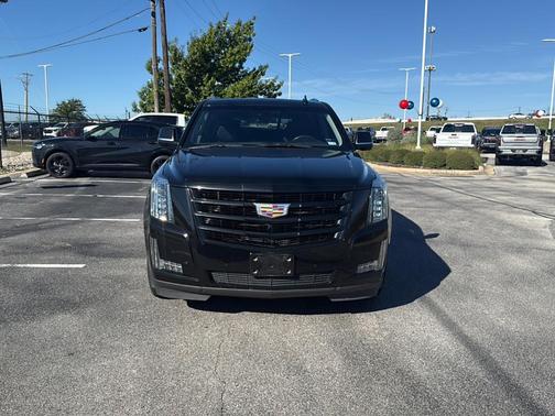 2020 Cadillac Escalade Luxury