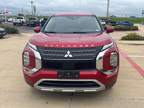 2022 Mitsubishi Outlander SE