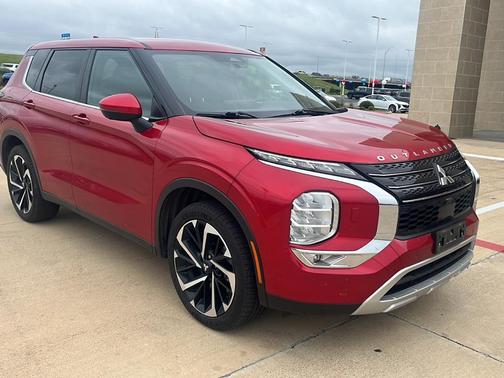 2022 Mitsubishi Outlander SE