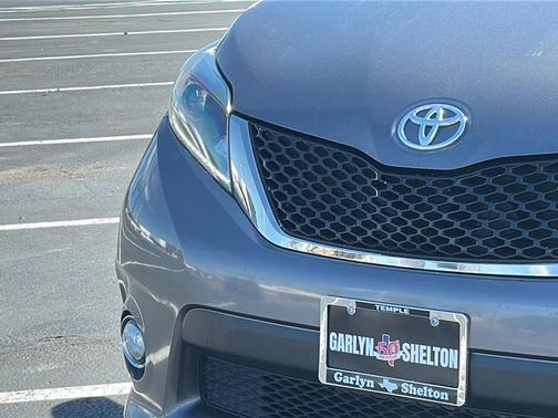2017 Toyota Sienna SE