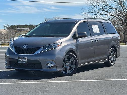 2017 Toyota Sienna SE