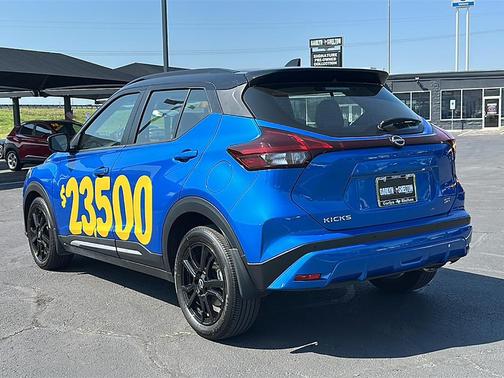 2024 Nissan Kicks SR