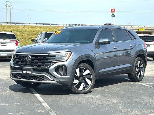 2024 Volkswagen Atlas Cross Sport 2.0T SE w/Technology