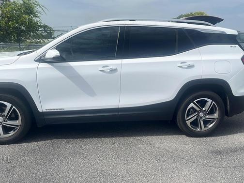 2021 GMC Terrain SLT